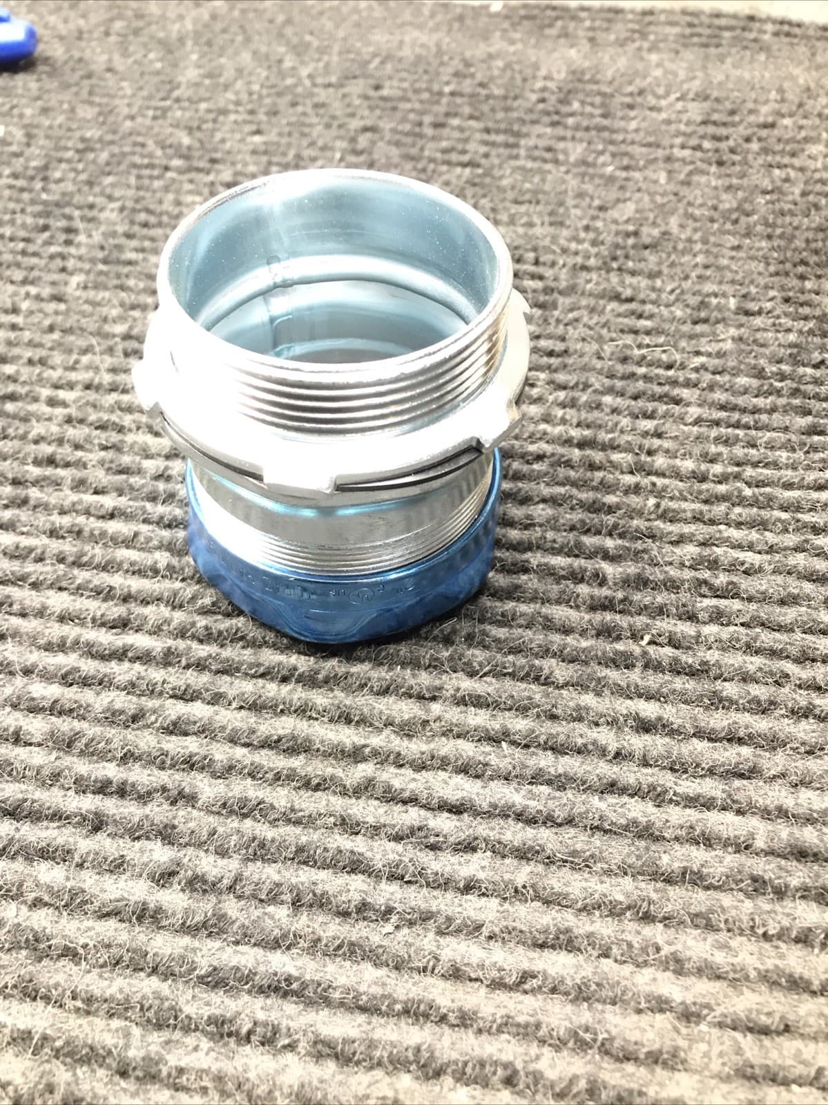 NEW BOX OF 15 Topaz 656SRT Raintight EMT Compression Connector 2" 5