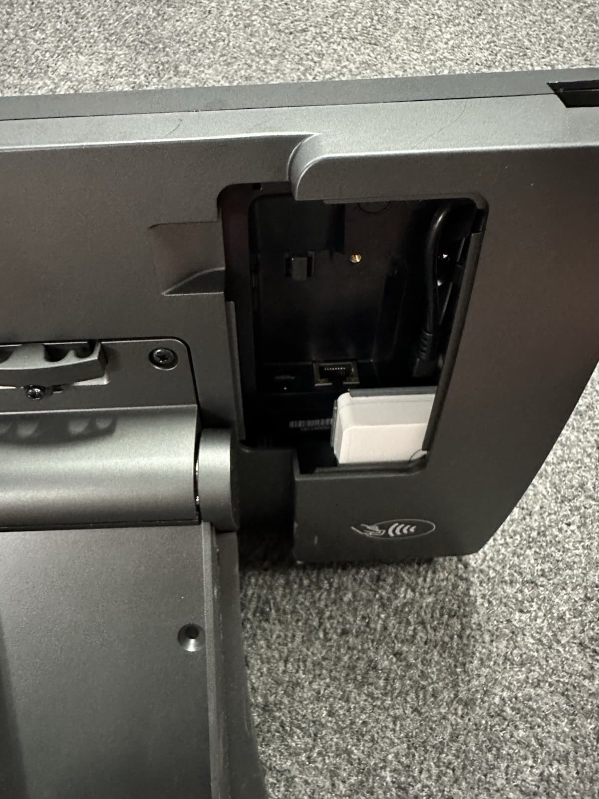 ELO ESY10i1B Touchscreen POS Computer/Card Reader, Great Condition, UNIT ONLY 3