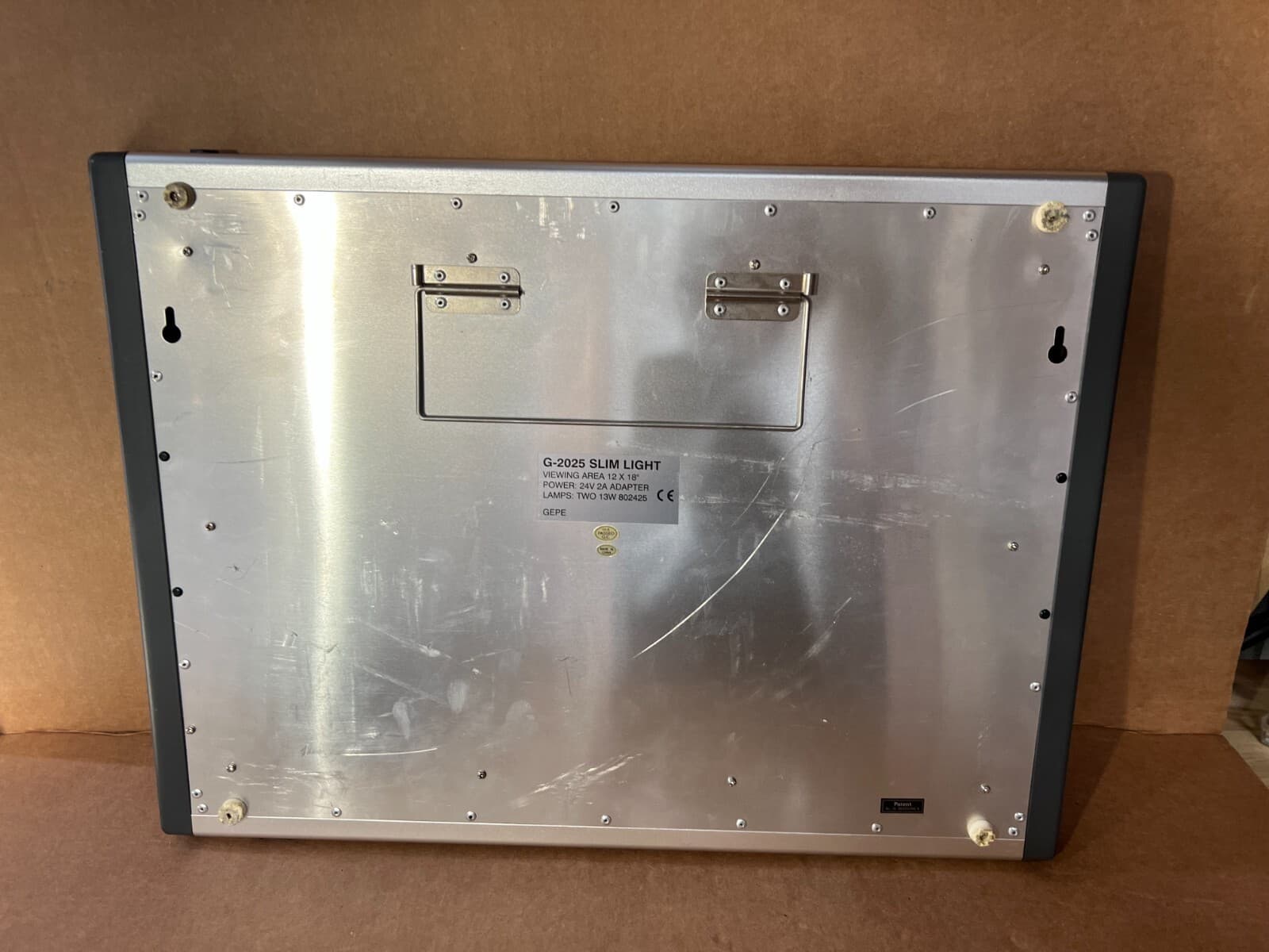 Gepe Pro Slim Slide Viewer - 12 x 18 Slim Light Model G-2025 3