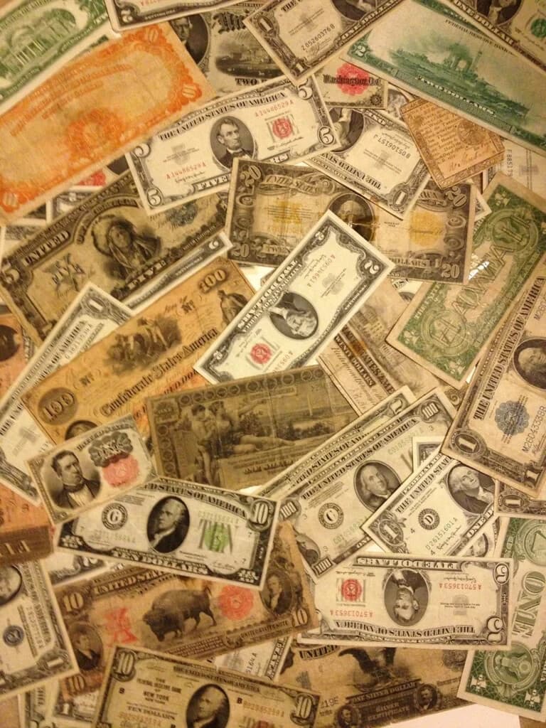 ✯ Old Mixed Currency Estate Bulk Lot Silver Certificates Red Blue Seals ✯ ✯ 2