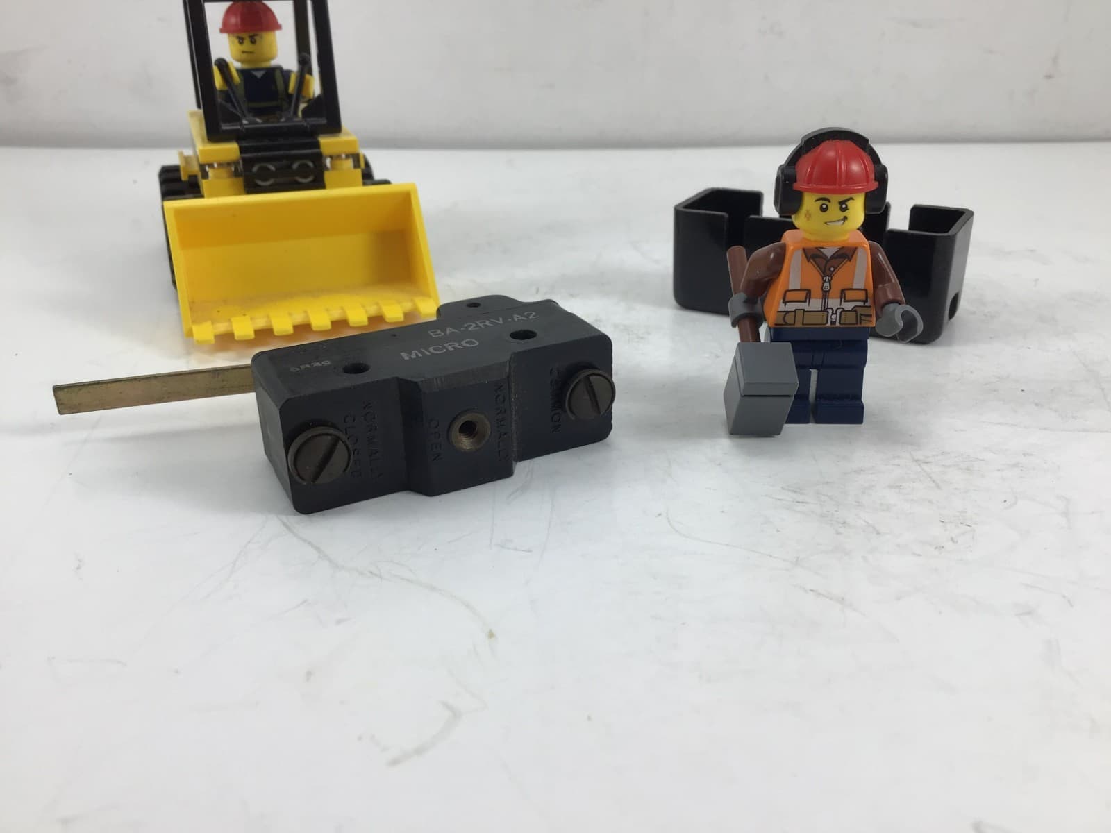 BA-2RV-A2 - MICRO-SWITCH - SNAP ACTION SWITCH - **NEW OLD STOCK!!** 5