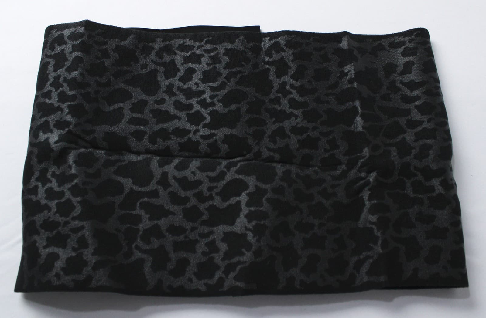 Motag Women's Lightweight 12" Patterned Waist Trimmer EH6 Camo Gray One Size 4