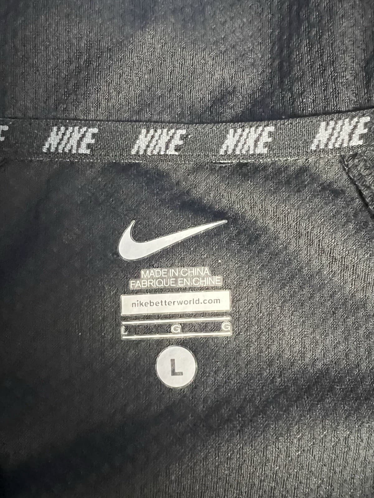 Nike Jacket Men’s L Shield Water Wind Repel Lightweight Training Reflective 5