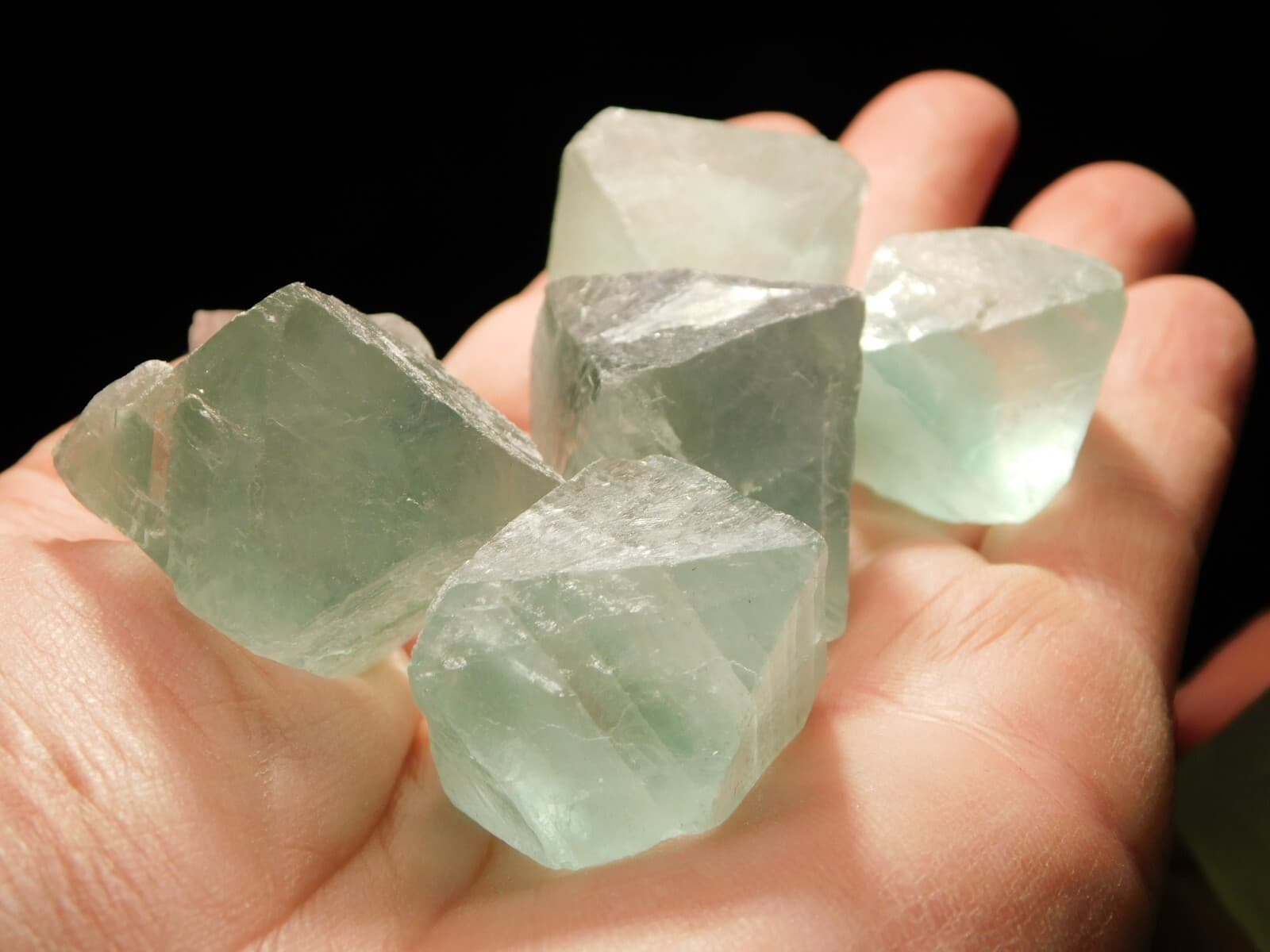 One Kilo or 2.2 Pounds! of 100% Natural Fluorescent FLUORITE Octahedron Crystals 6