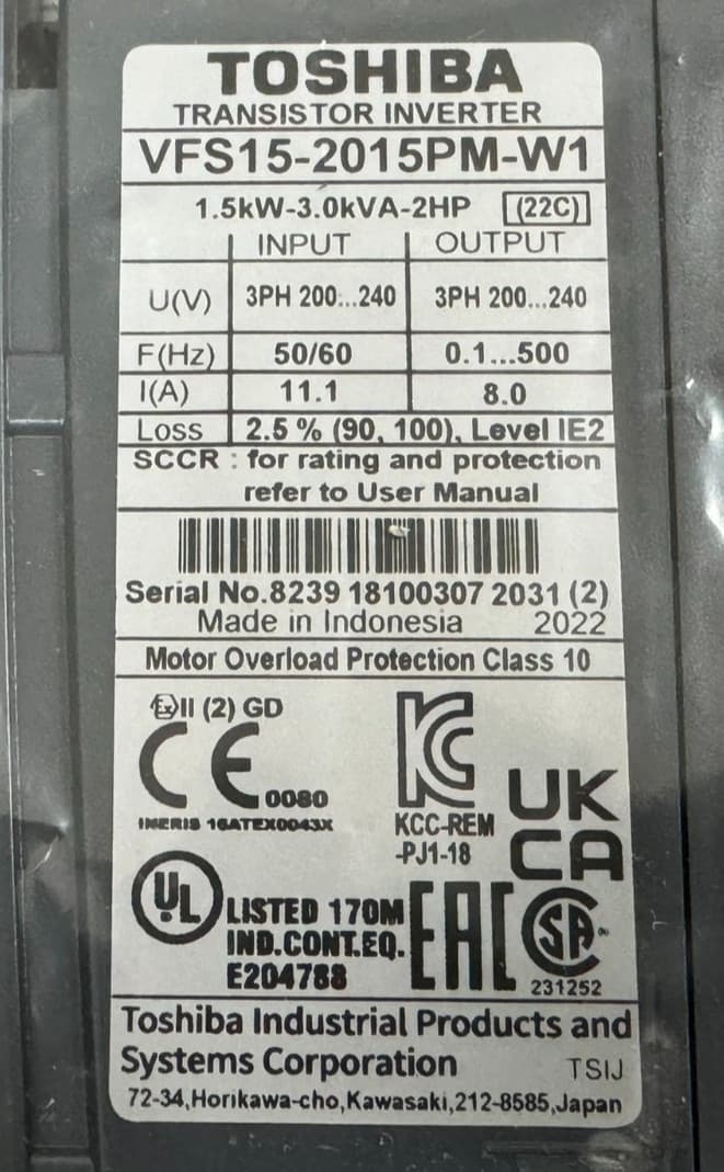 NEW TOSHIBA VFS15-2015PM-W1 TRANSISTOR INVERTER 3PH 200/240V 50/60HZ 4