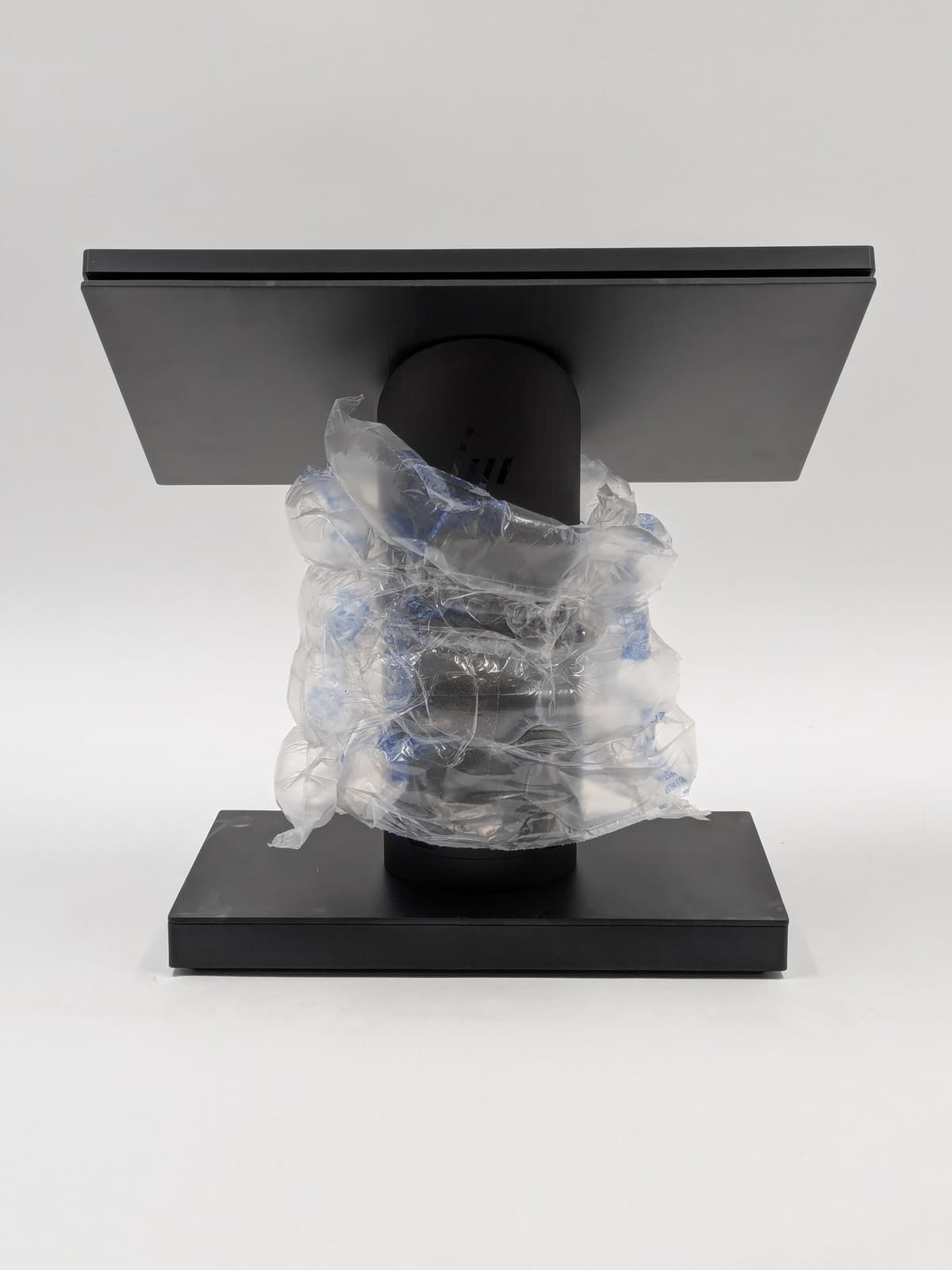 HP Engage One AIO Retail 12.3" Touch Display Intel i3-7100U 8GB RAM 512GB SSD 4