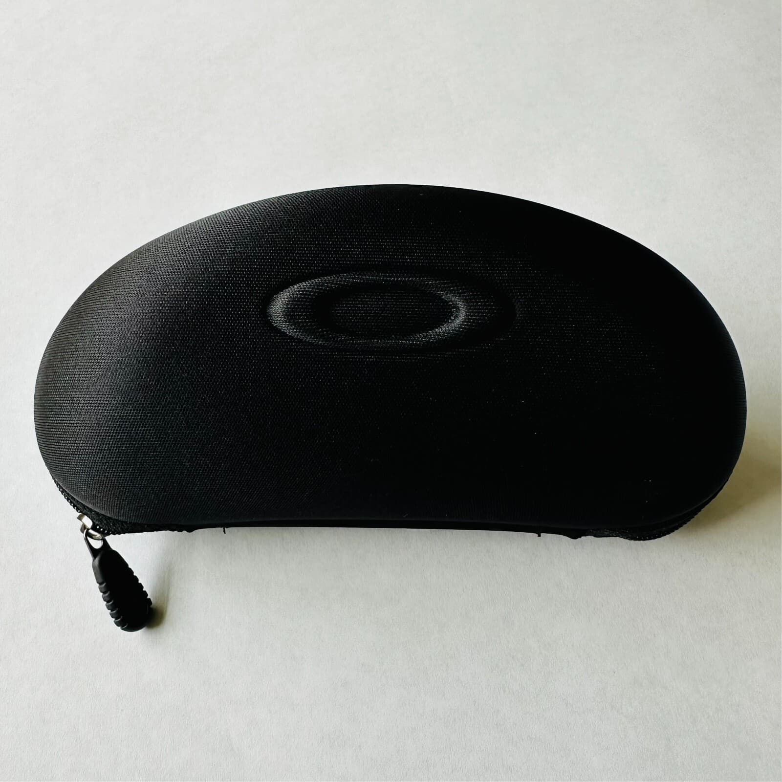 Authentic Oakley Holbrook Soft Vault Sunglass Case Black Hard Hollow Zippered 2