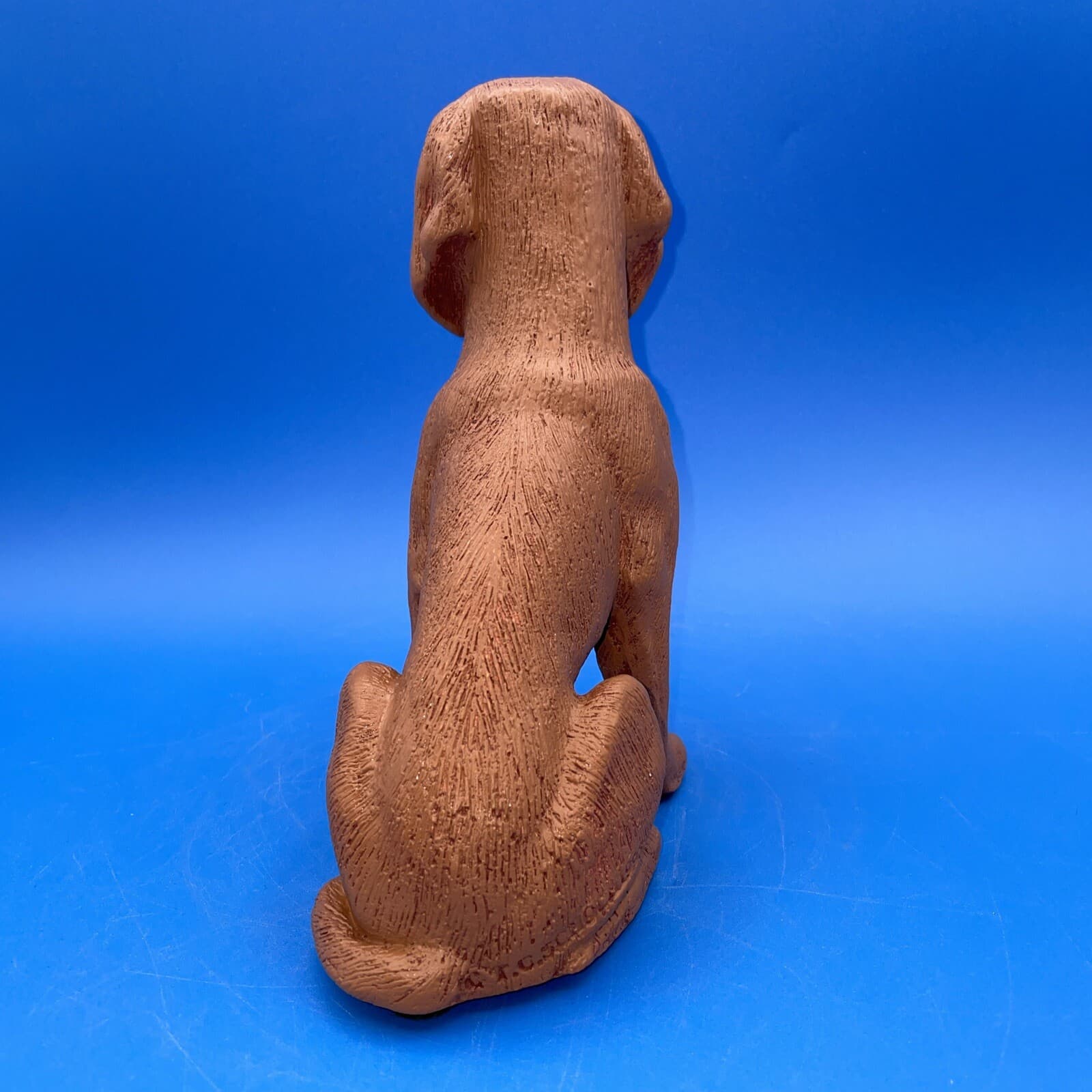 VINTAGE  FIGURINE OF A VIZSLA  DOG SIGNED BY ARTIST T C SCHOCH 5