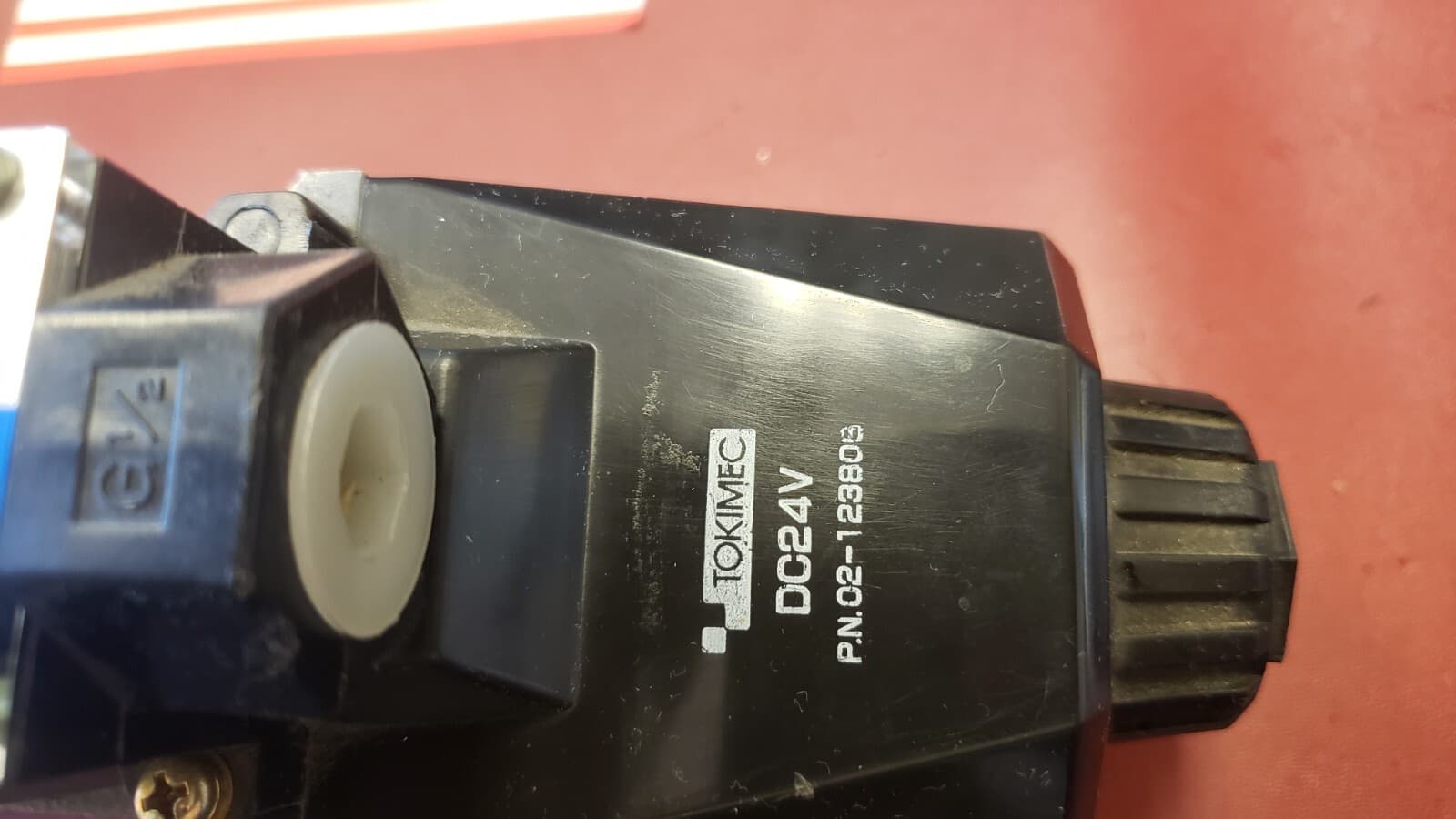 NEW TOKIMEC Directional Control valve DG4V-5-3C-M-P7L-H-7-40 ( G2-5B) 5