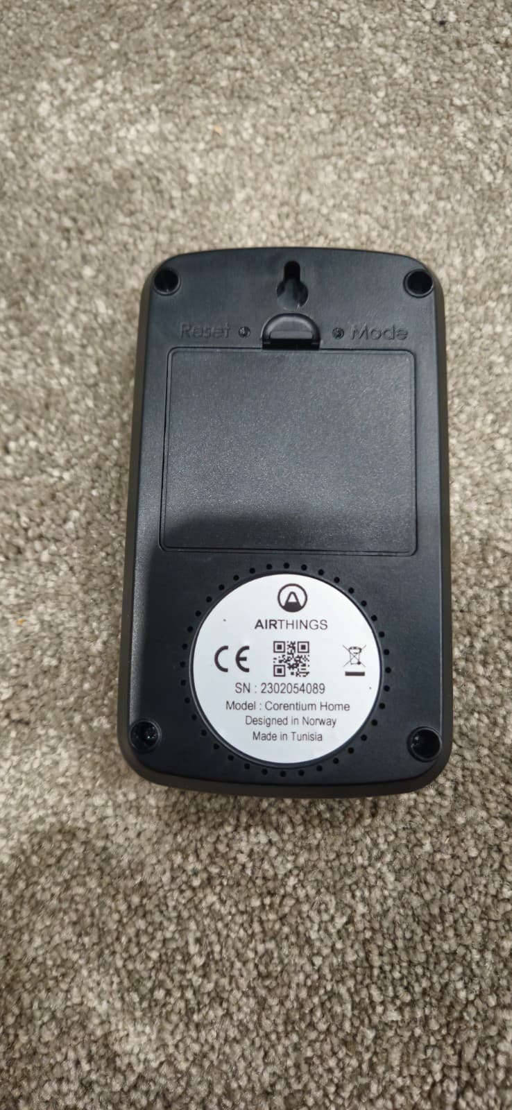 Airthings Corentium Home Digital Radon Detector - Open Box 4