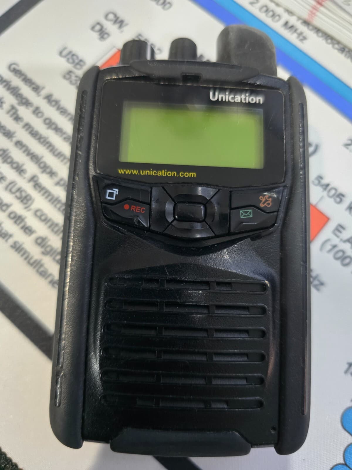 UNICATION G1 UHF PAGER RECEIVER w/ Charger and programmer  495-512 MHz USED 2