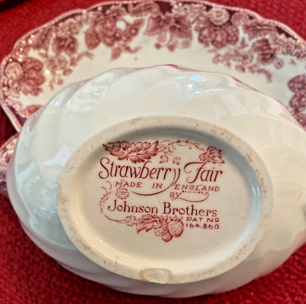 VINTAGE JOHNSON BROTHERS STRAWBERRY FAIR BERRY BOWLS 3