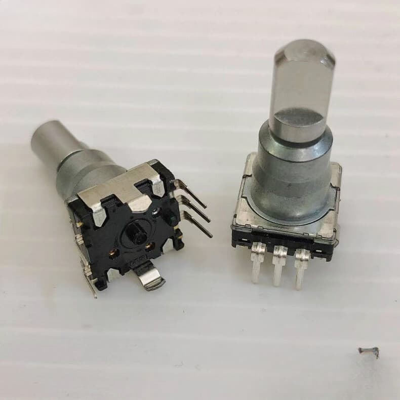 Car Navigation Volume Switch Encoder with Switch, 30 Detent 15 Pulse for ALPS 4