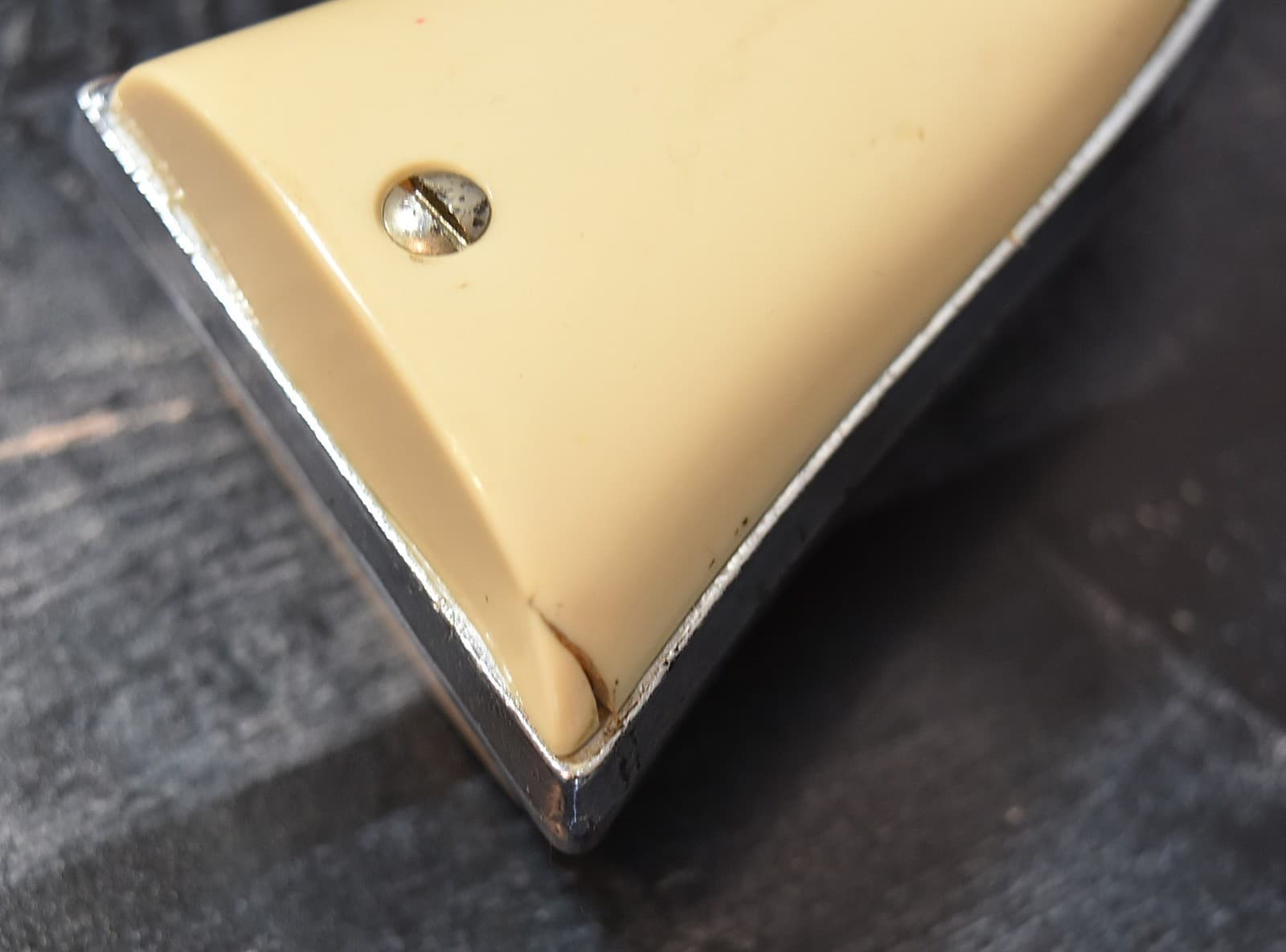 Vintage Hubley Colt 45 Diecast TOY Cap Pistol Revolver and 5 Cartridges 3