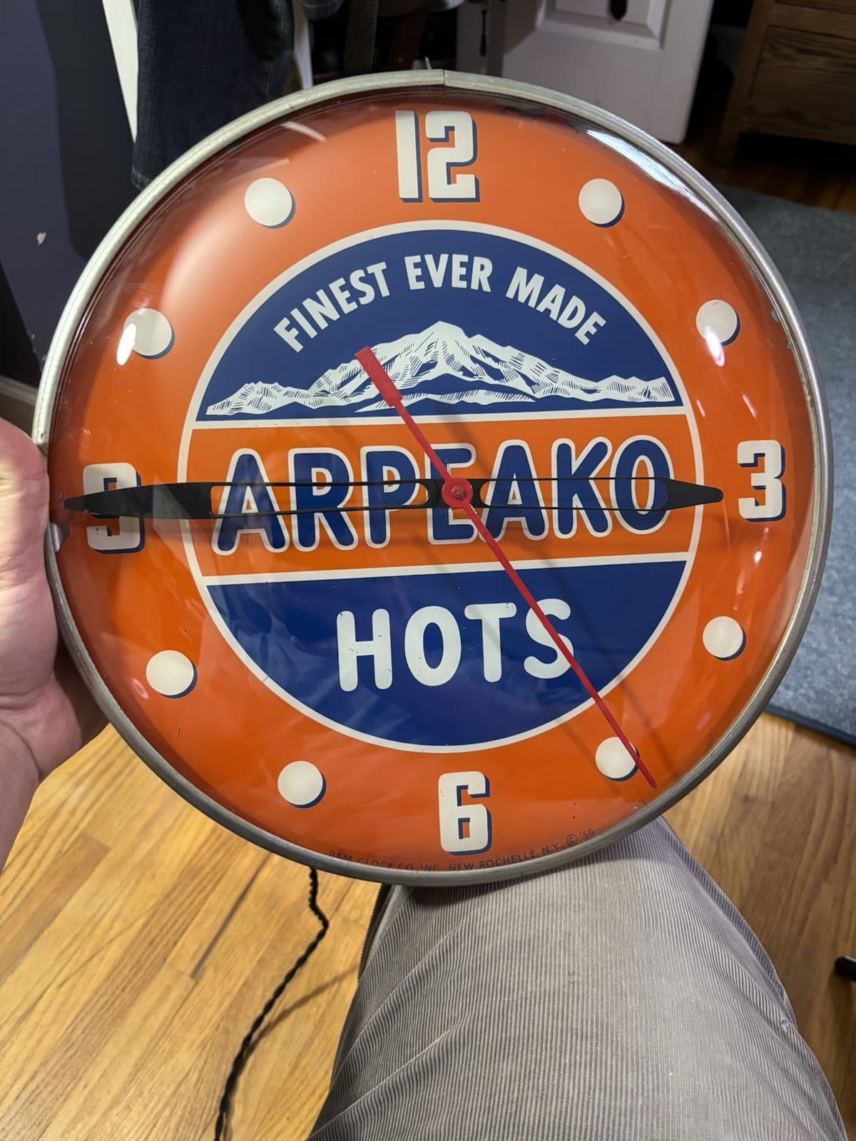 Vintage Original Working Arpeako Hots Hotdogs Franks Rochester NY Pam Clock Sign