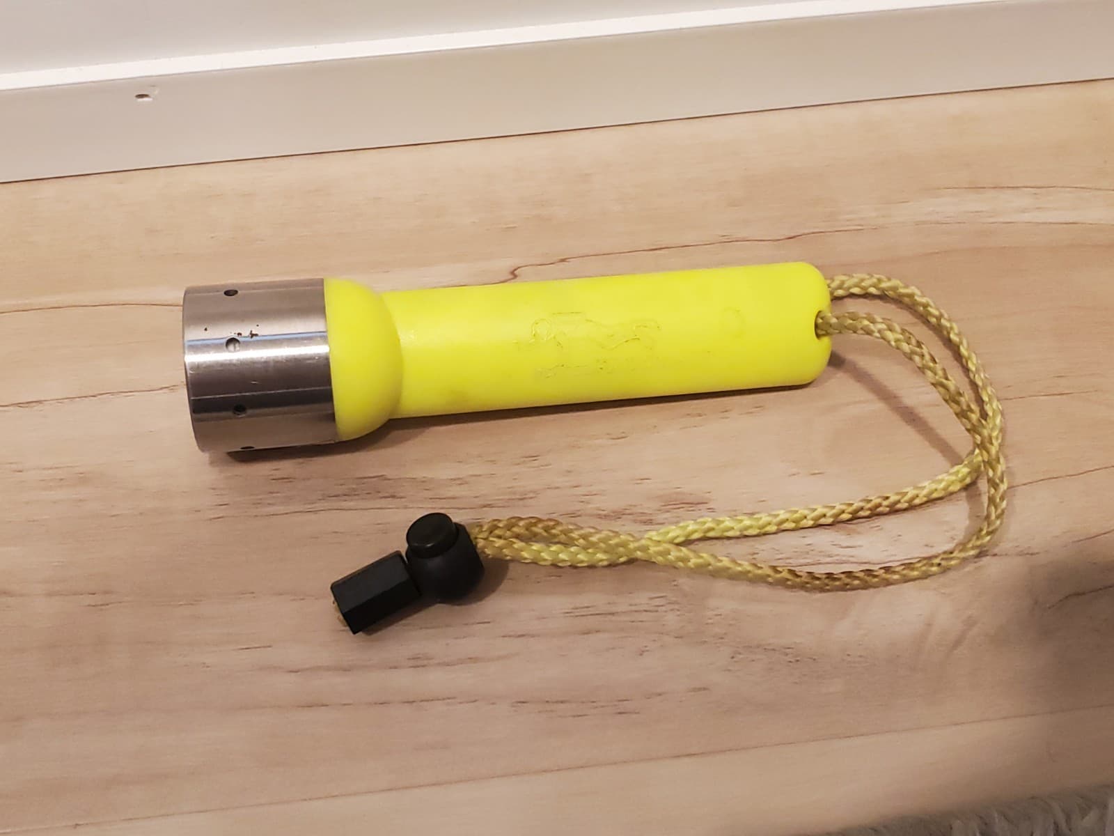 LED LENSER Frogman Yellow Scuba Diver's Flashlight