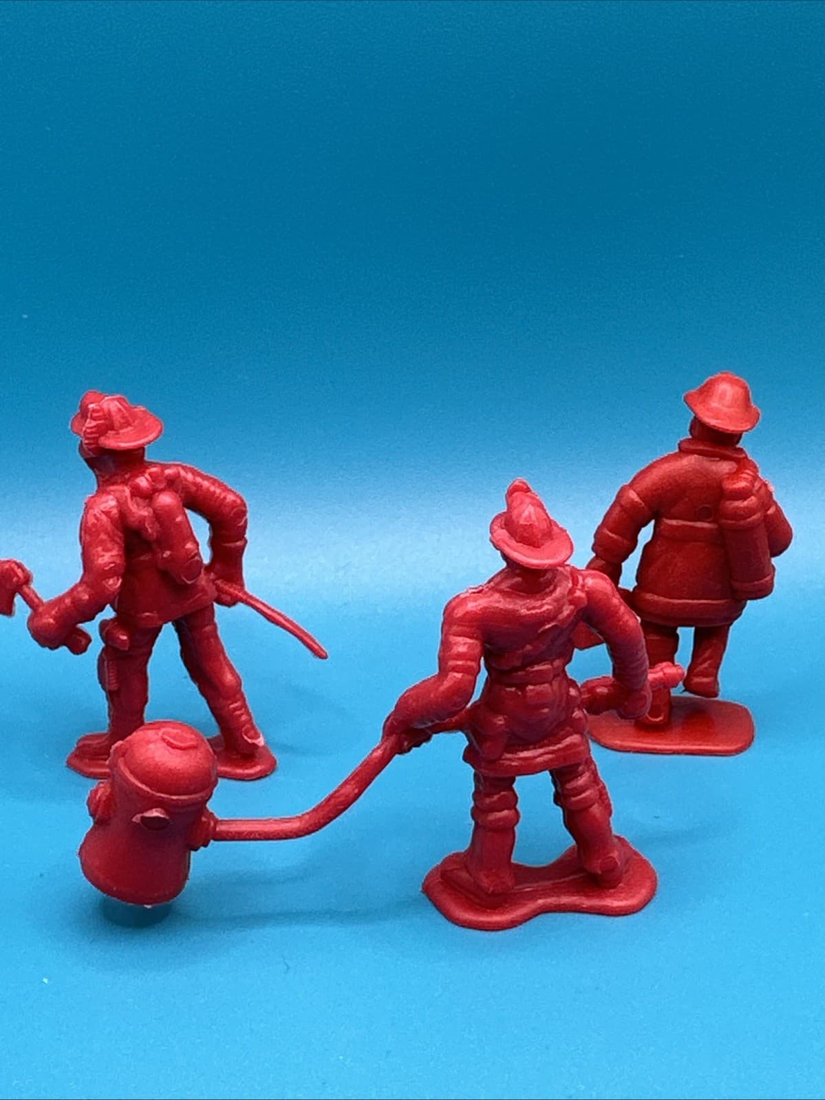 Vintage 3Red Plastic FIREMAN Figures - Lot Red Fireman Figures 4