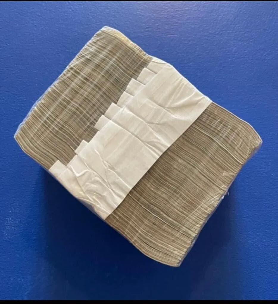 8000 x Venezuela 1 Million Bolívares 2020  Circulated Notes + COA – P-114 2