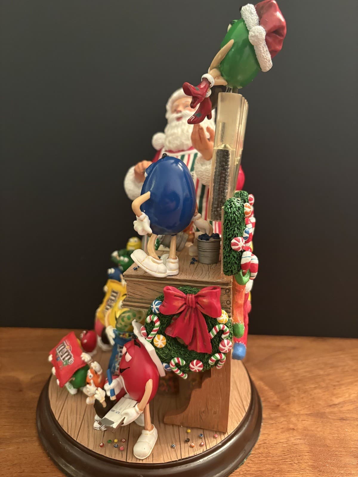 M&M's SANTA CLAUS Danbury Mint Holiday Christmas Figurine Great Condition! 4