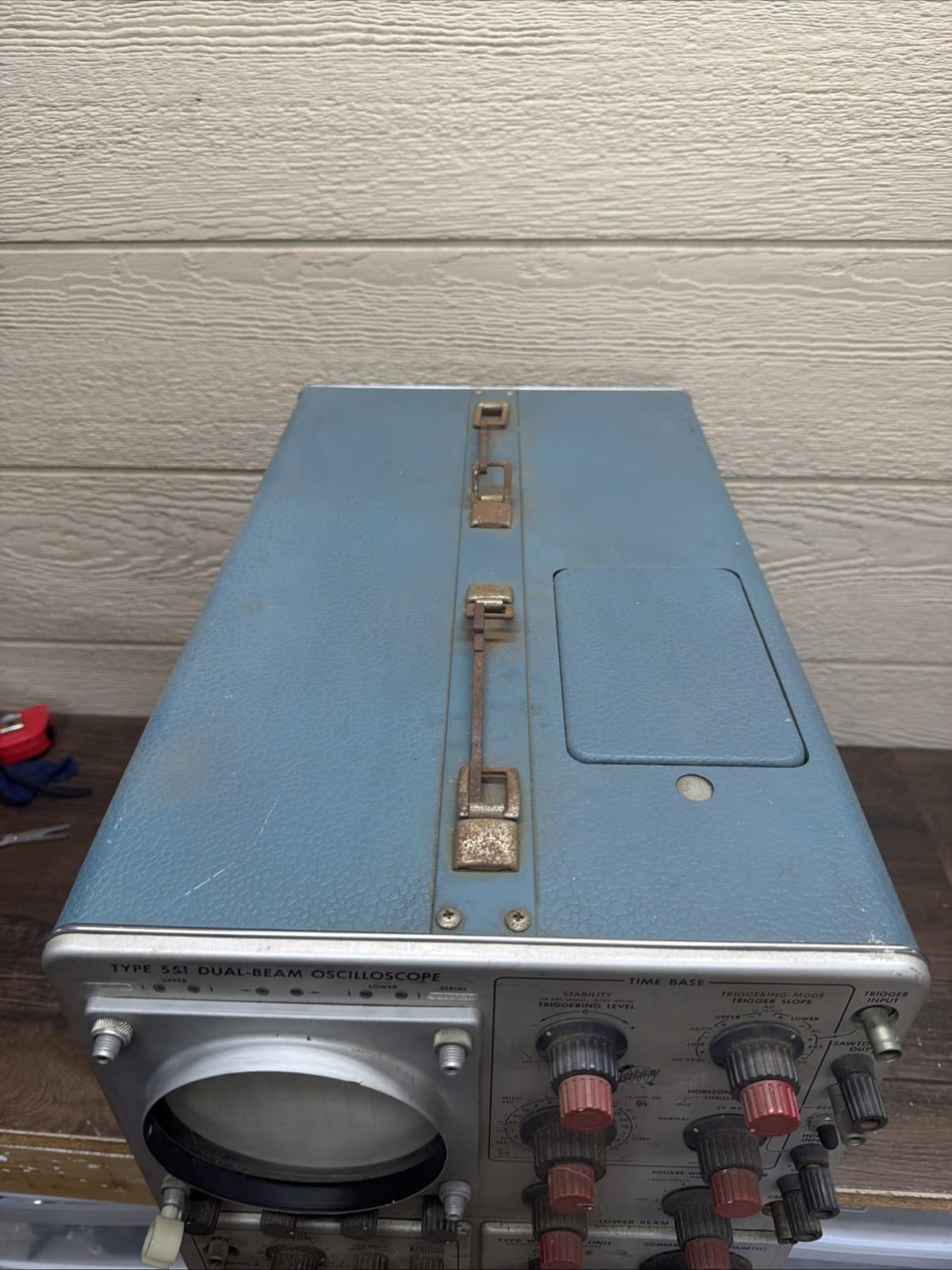 Tektronix 551 Dual Beam Ocilloscope Working 6