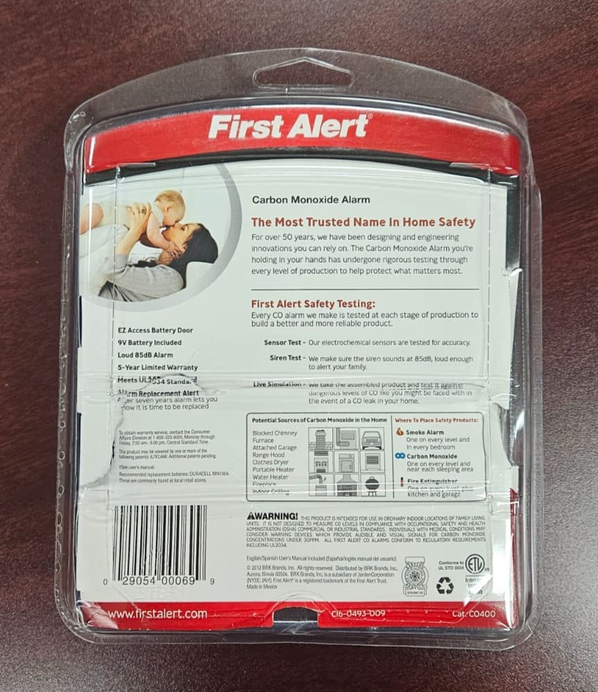 First Alert CO Carbon Monoxide Alarm CO400 Battery Operated 9V (included) 2016 3