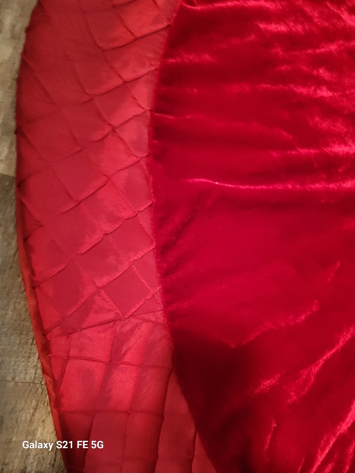 CHRISTMAS TREE SKIRT RED VELVET w/ satin trim 48" round 2