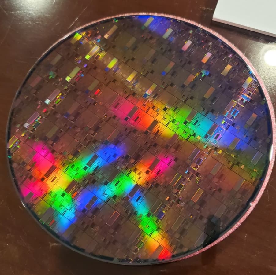 2 PC Lot  8" CU Copper IC Semiconductor Silicon Wafers in Fluoroware Container 2