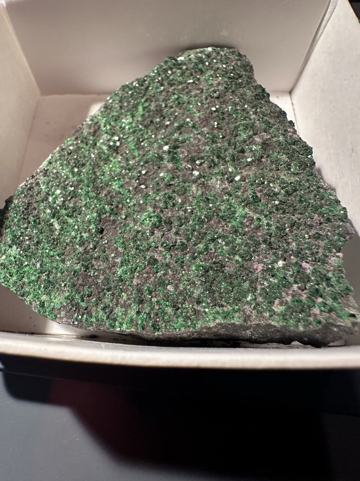 111g 2.5x2.5 RARE Green Uvarovite Garnet Crystals on Matrix Mineral Specimen 4