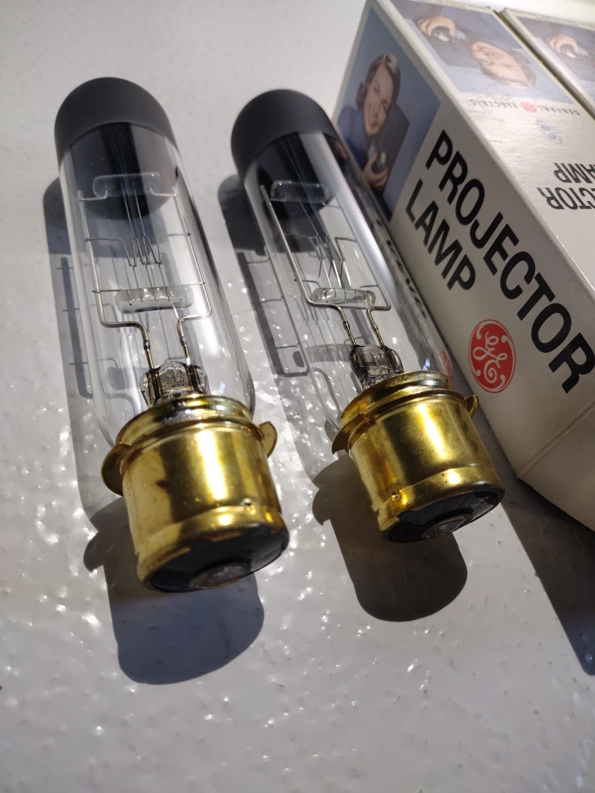 CXK  "2-pack"  CXY projector lamp projection light bulb 115-125v 300w, G.E. 2