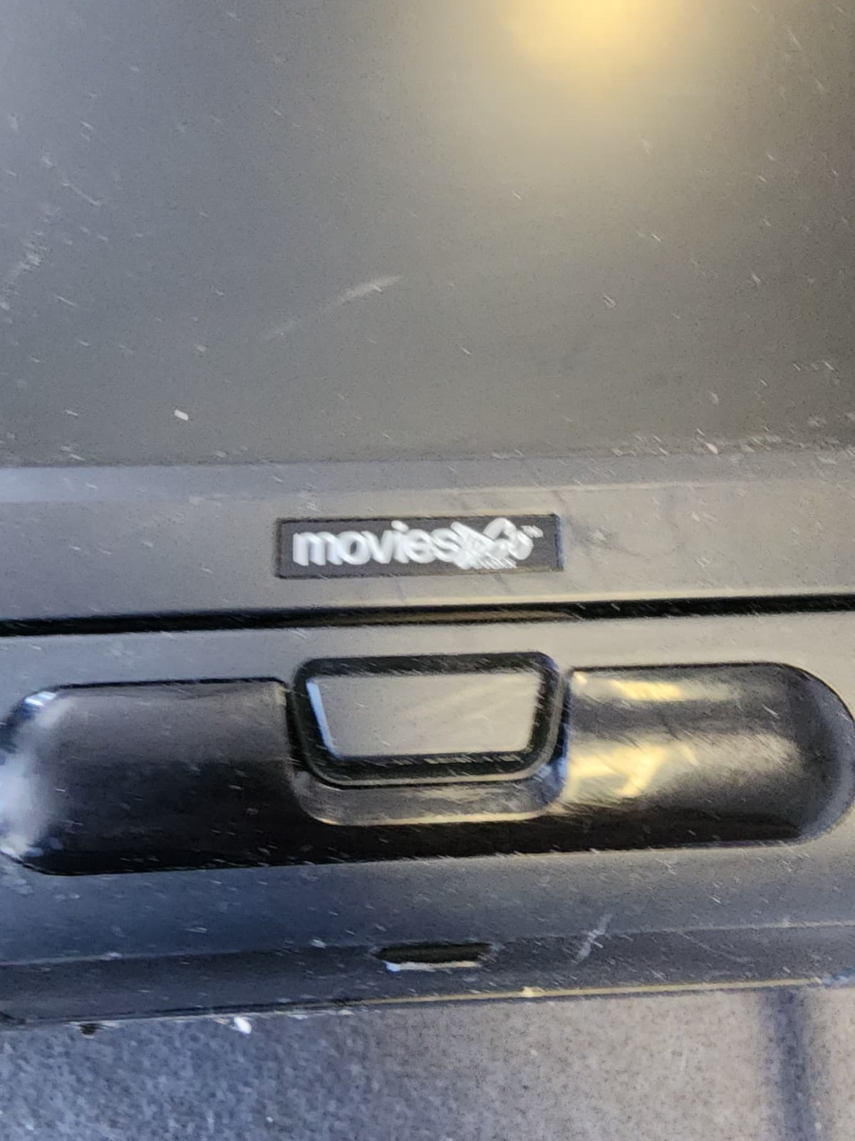 Movies to Go 7" Headrest Monitor (set of 2) no cables 6