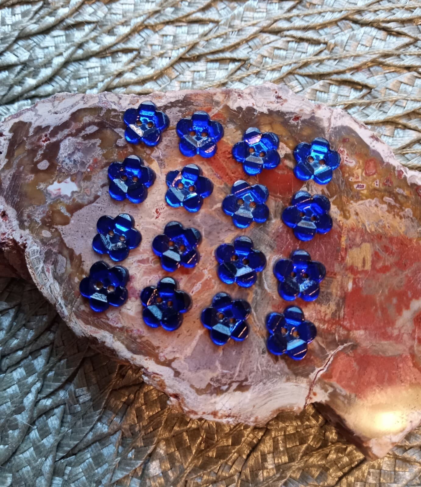 16 GORGEOUS Vintage 1930s Czech Vauxhall Cobalt Blue Mirror Glass Flower Buttons 4