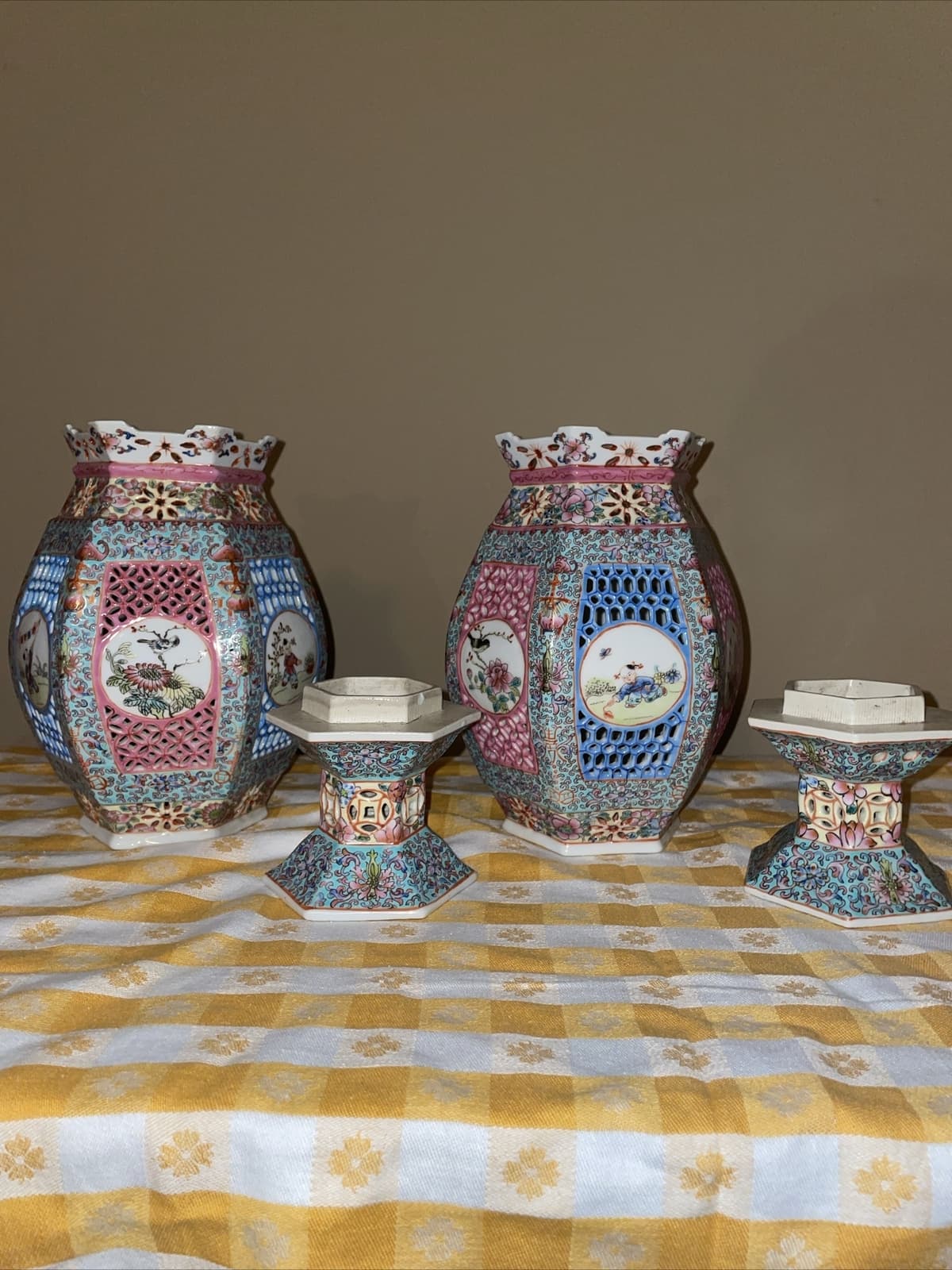 Pair of  Reticulated Porceain Wedding Lamps w/ Matching Base. Made In China 2