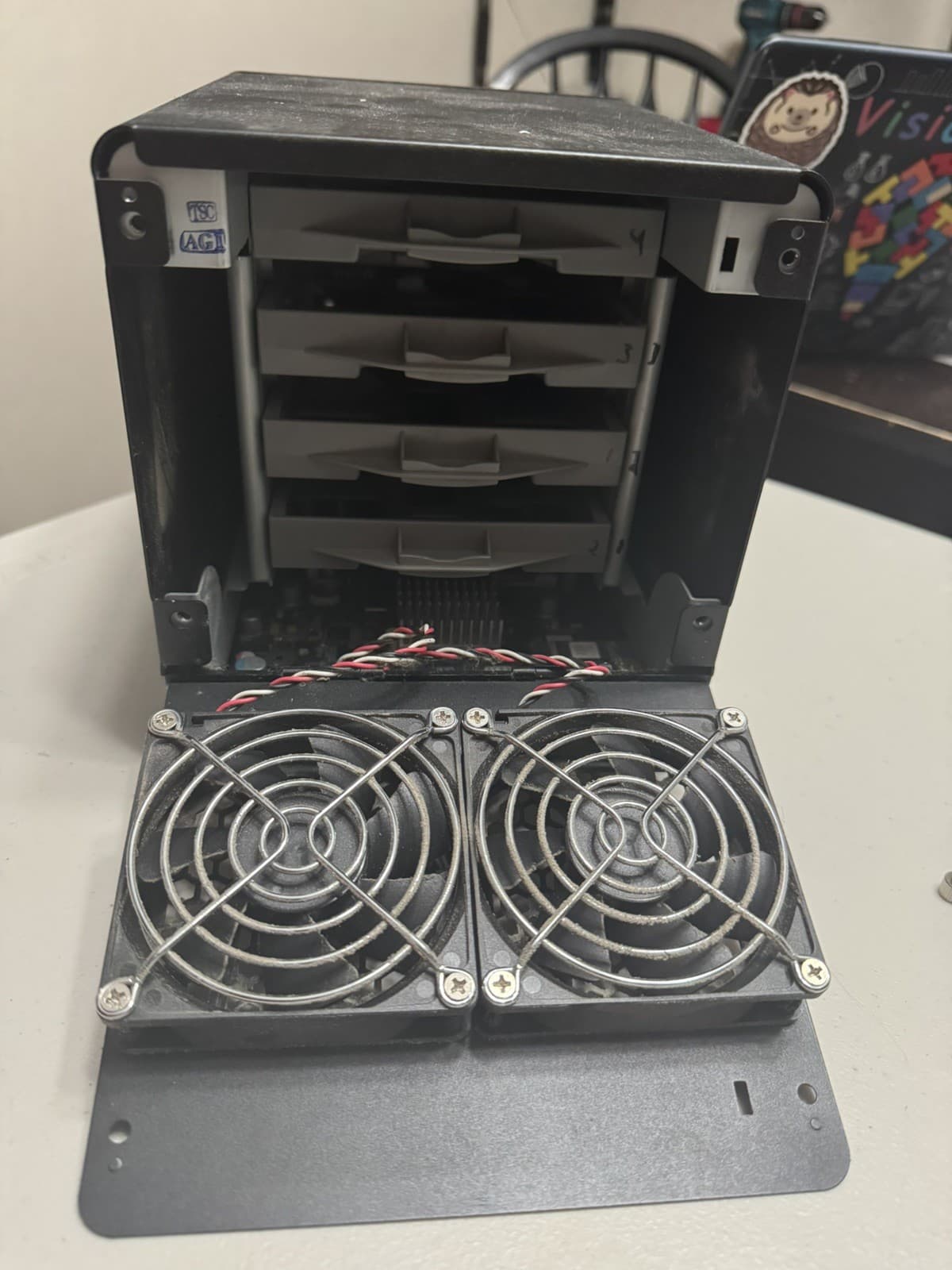 Synology DS411+II 4 bay NAS 2