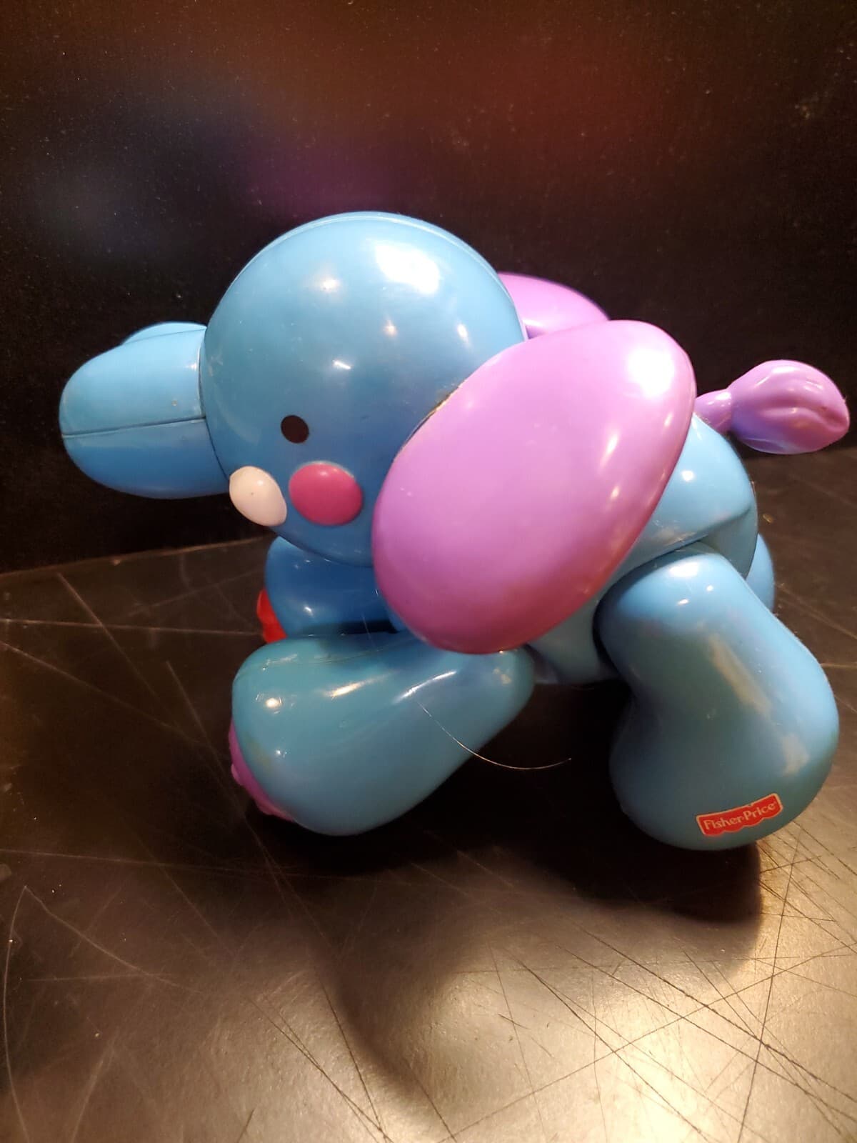 2 Fisher-Price Amazing Animals Zoo Click Clack Elephant & Lion + V-Tech Apple 6