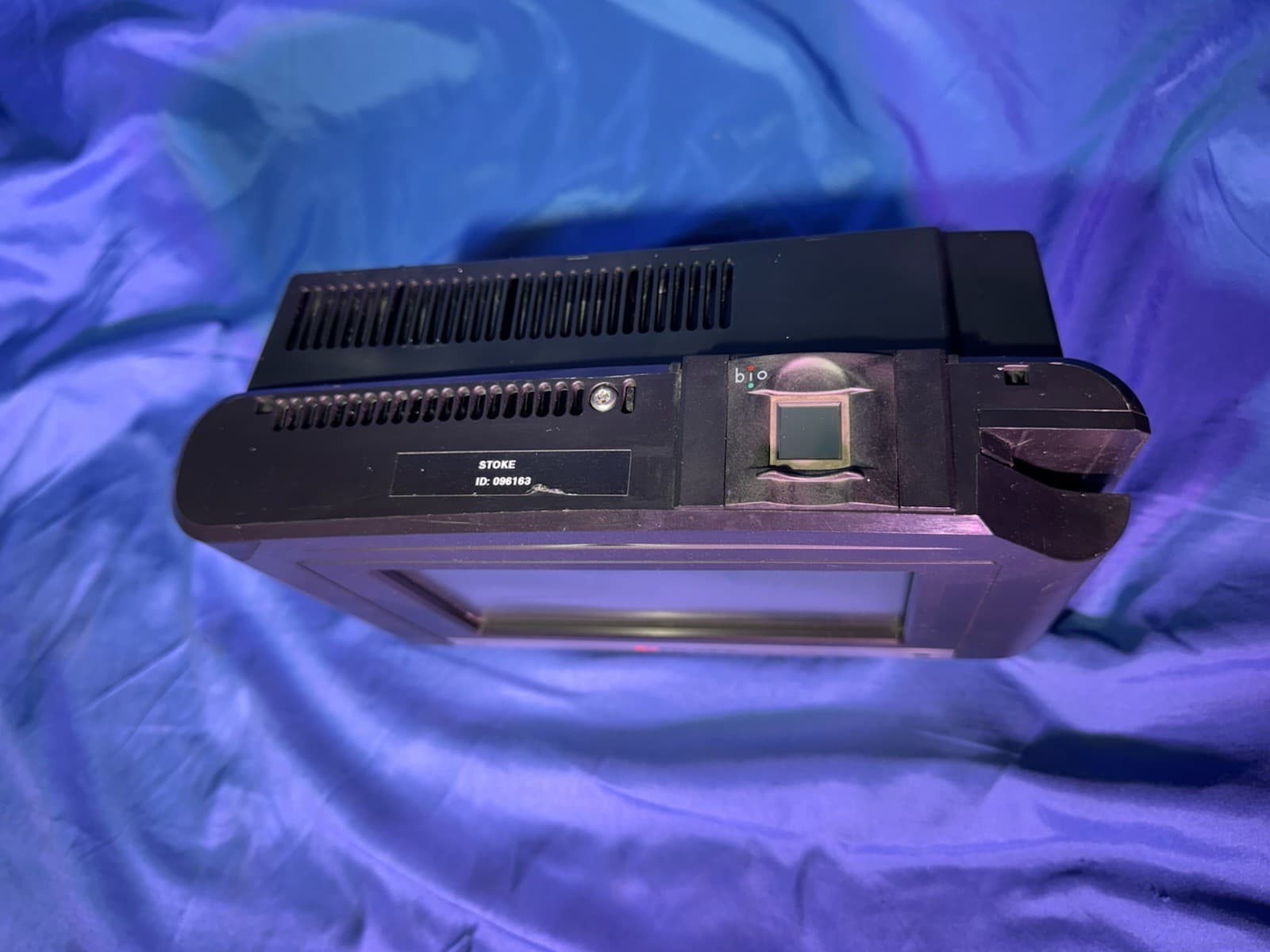 KRONOS INTOUCH 9100 H4 Magnetic Reader TIME CLOCK 8609100-002 With Biometric 3