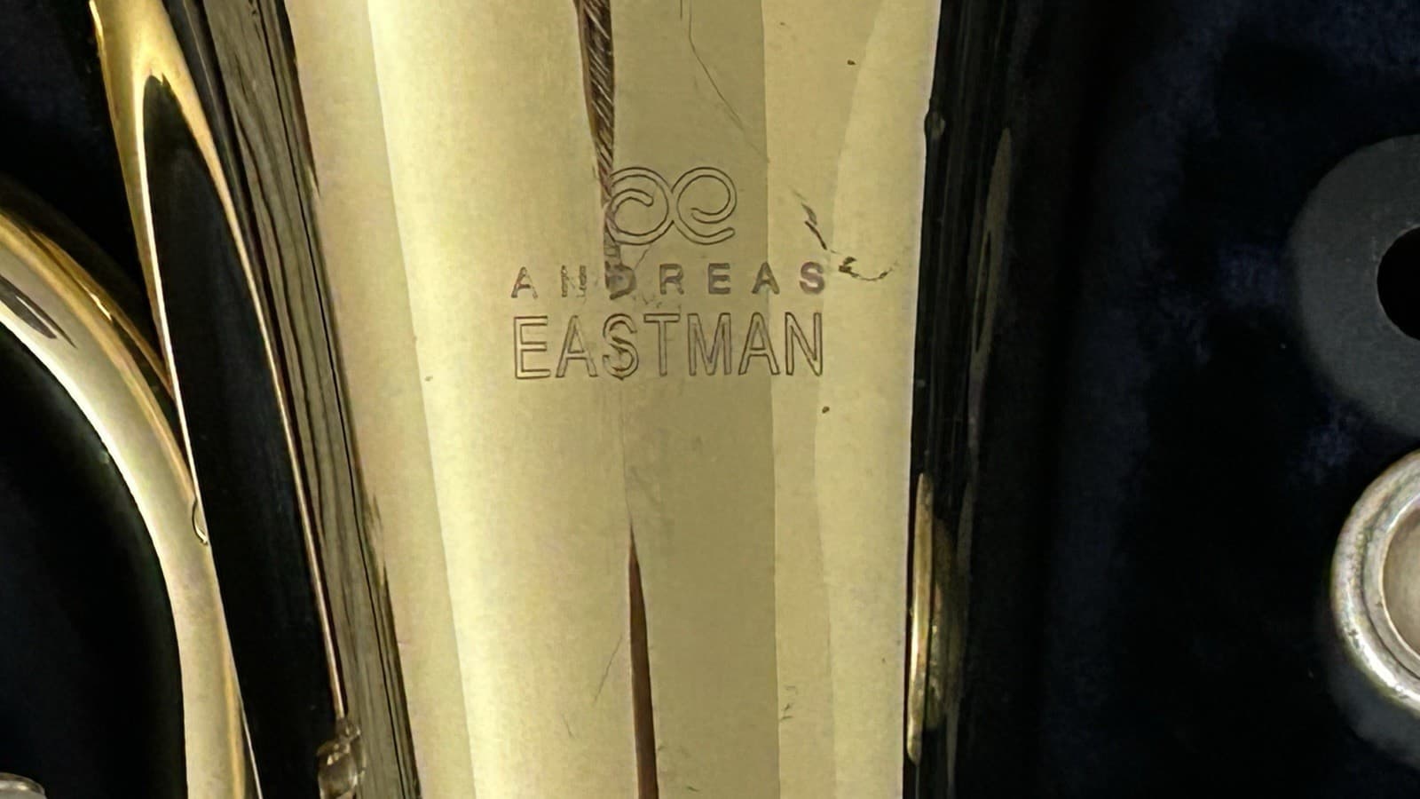 Eastman EEP321 Euphonium with Case and Mouthpiece 2