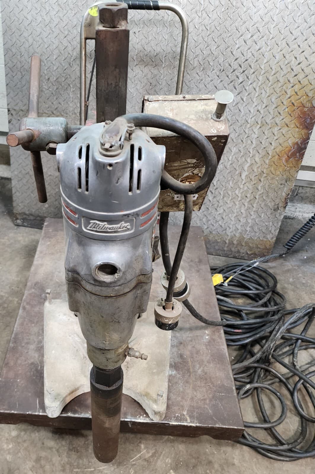 Milwaukee Vac-U-Rig 4110 & Dymodrill 4030 2 speed 2-1/2" to 8" Capacity [E6F] 3