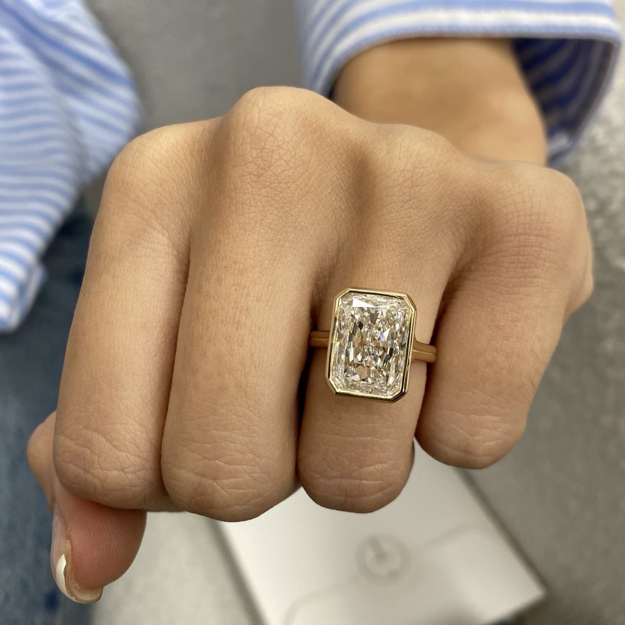 Diamond Bezel Ring VS1 F IGI Certified 6Ct Radiant Lab created 14K Yellow Gold 2