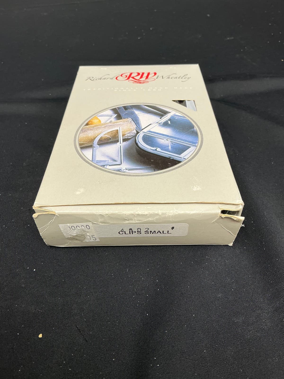 BRAND NEW Richard Wheatley fly box 4602 2