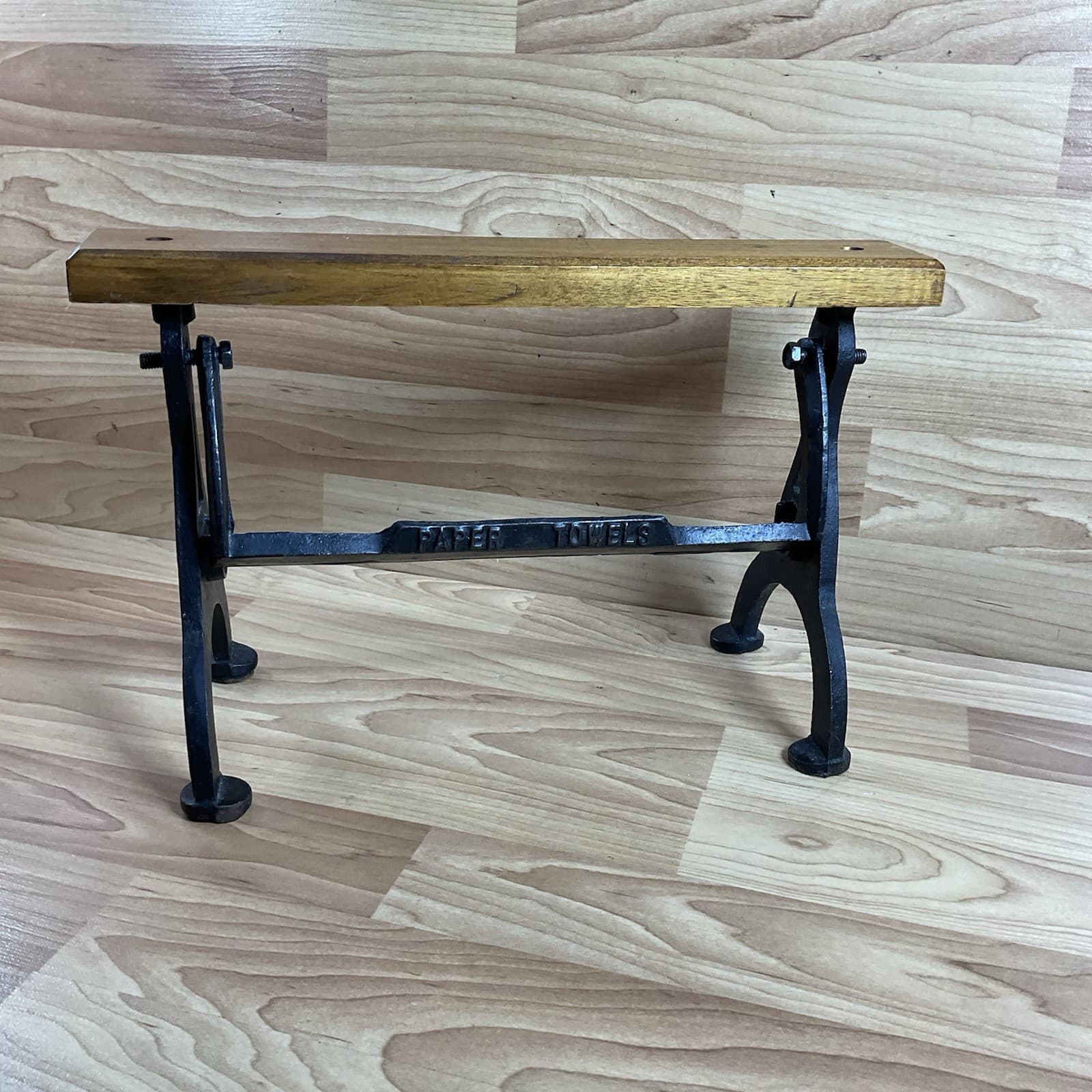 Cast Iron Wood Kitchen Standing Paper Towel Holder Farmhouse Rustic 4