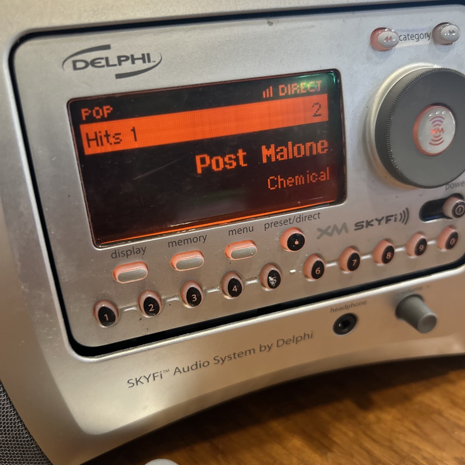 Delphi SkyFi SA10000 Sirius XM Satellite Radio Boombox with Active Lifetime Sub 5