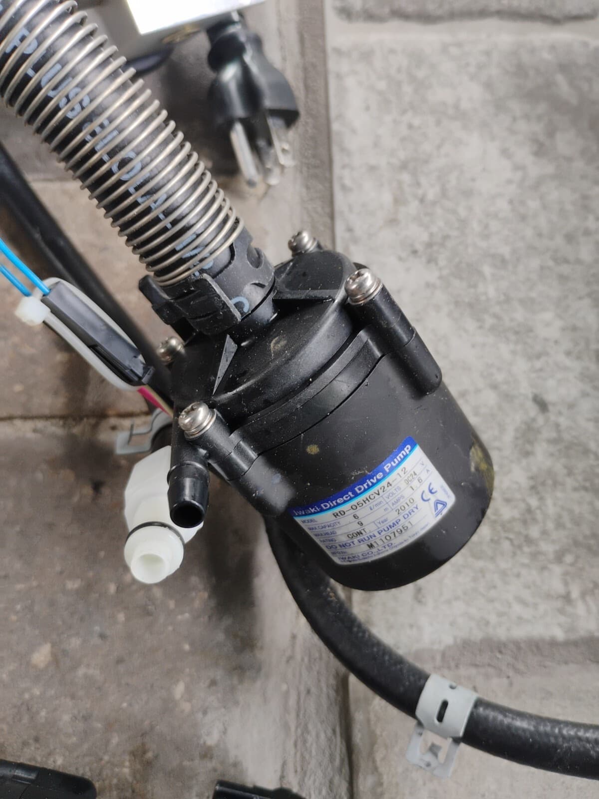 Iwaki Direct Drive Pump Model RD 05hcv24-12 With Extra Hose And More 4