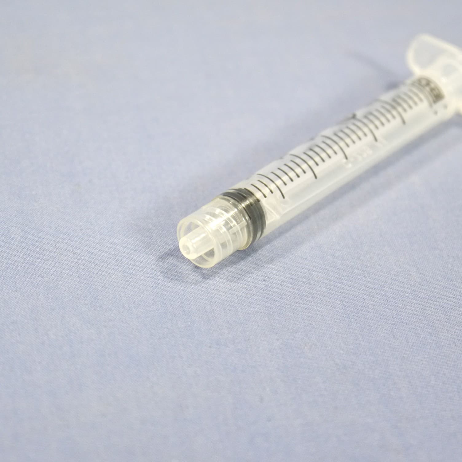 Leviton Epoxy 3cc Syringe Fiber Optic Connector Plugs Needless Bulk 49886-SYR 4