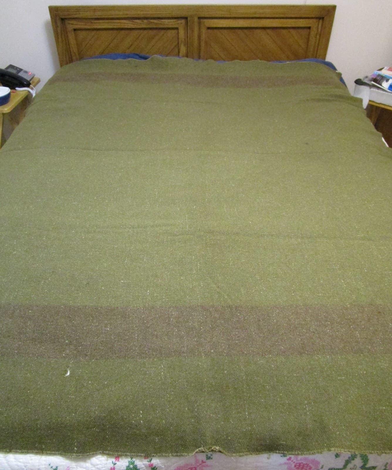 Antique WWI ARMY BLANKET original Olive Green abt 64”x77” Brown Stripe at ends
