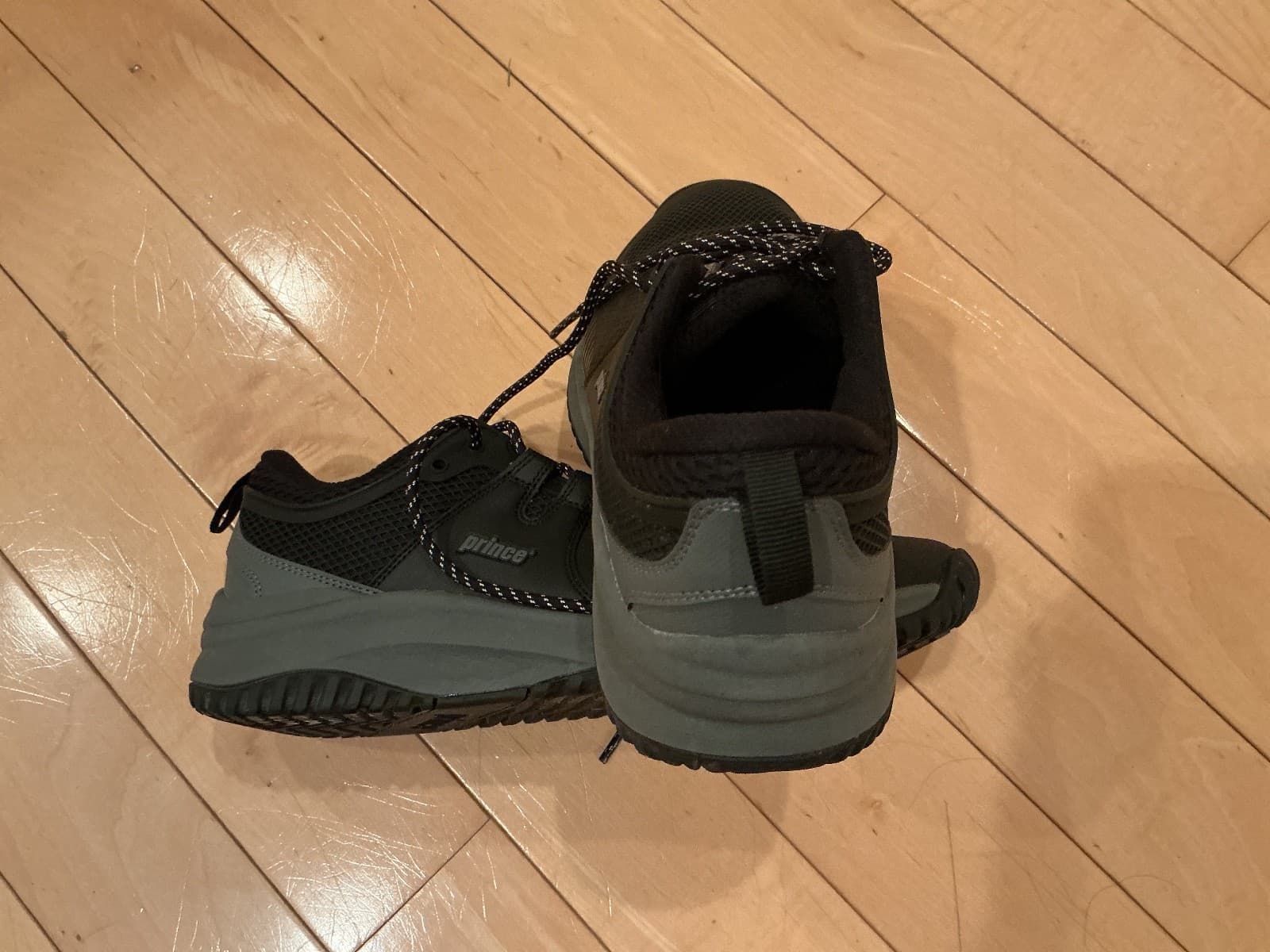 Prince mens tennis shoes (black 10.5) New 3