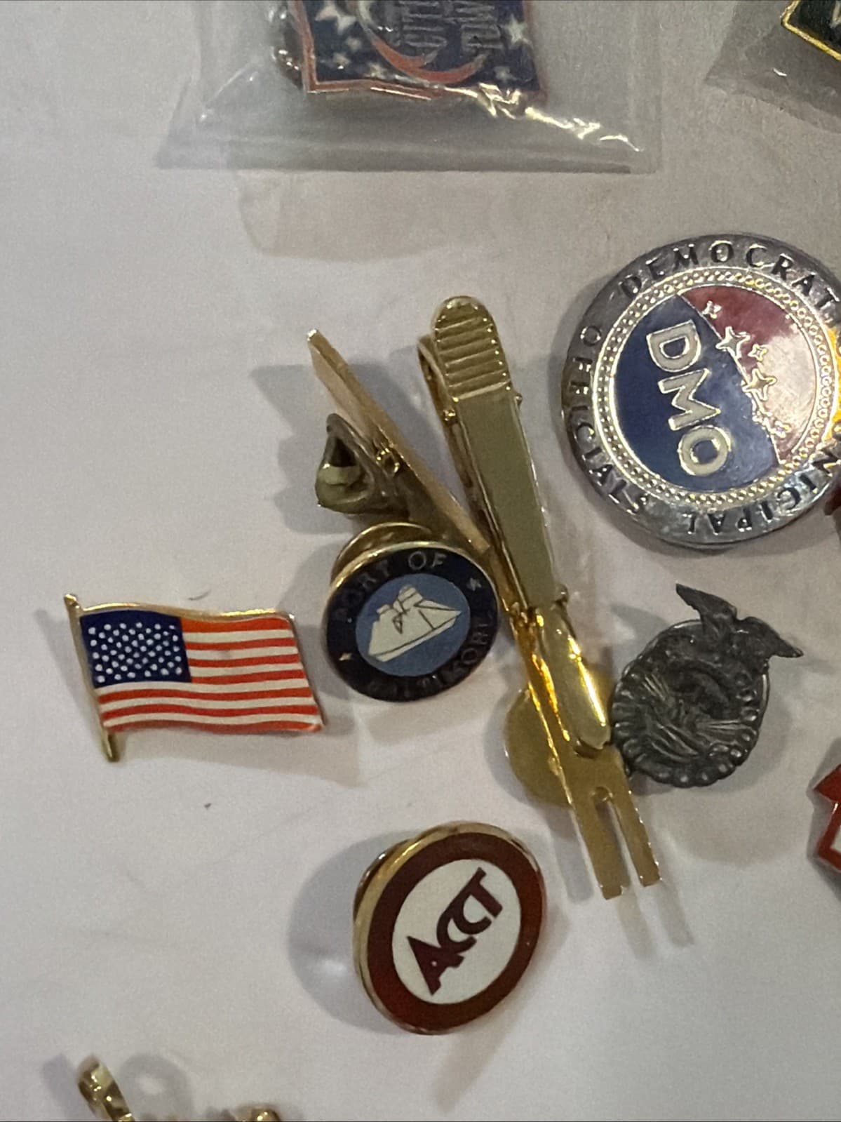 🇺🇸 LARGE LOT Of Miscellaneous Pins As Pictures All VINTAGE 😎 3