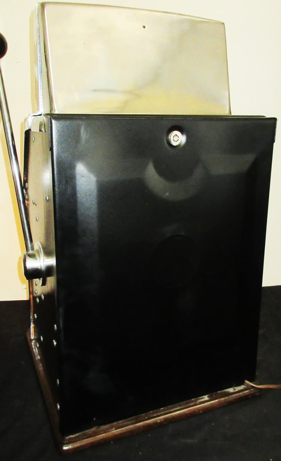 Jennings 25c Chief Amber Lite Up Tic-Tac-Toe Slot Machine, Circa 1940's 6