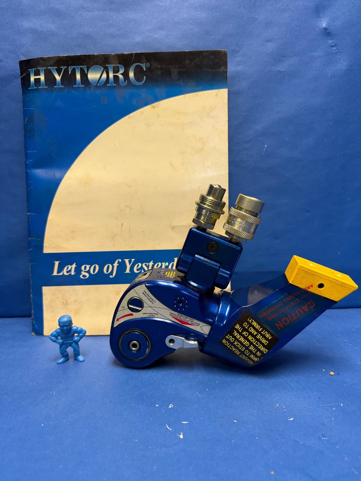 HYTORC HY-1MXT Hydraulic 3/4” Drive Torque Wrench plus 1” Drive bit 2