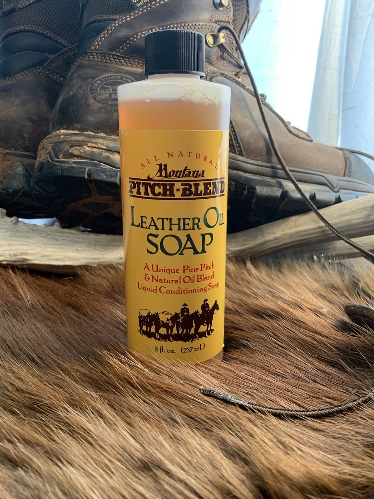 Montana Pitch Blend Leather Oil Soap, All Natural Leather Cleaner 8 Ounce 4