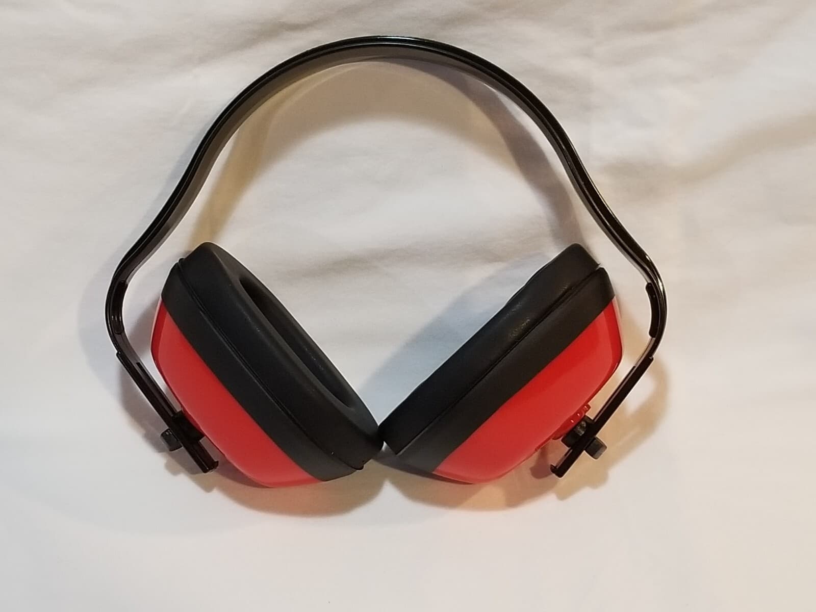 Western Safety Noise Reducing Ear Muffs - Hearing Protection - ANSI / EPA / OSHA 6